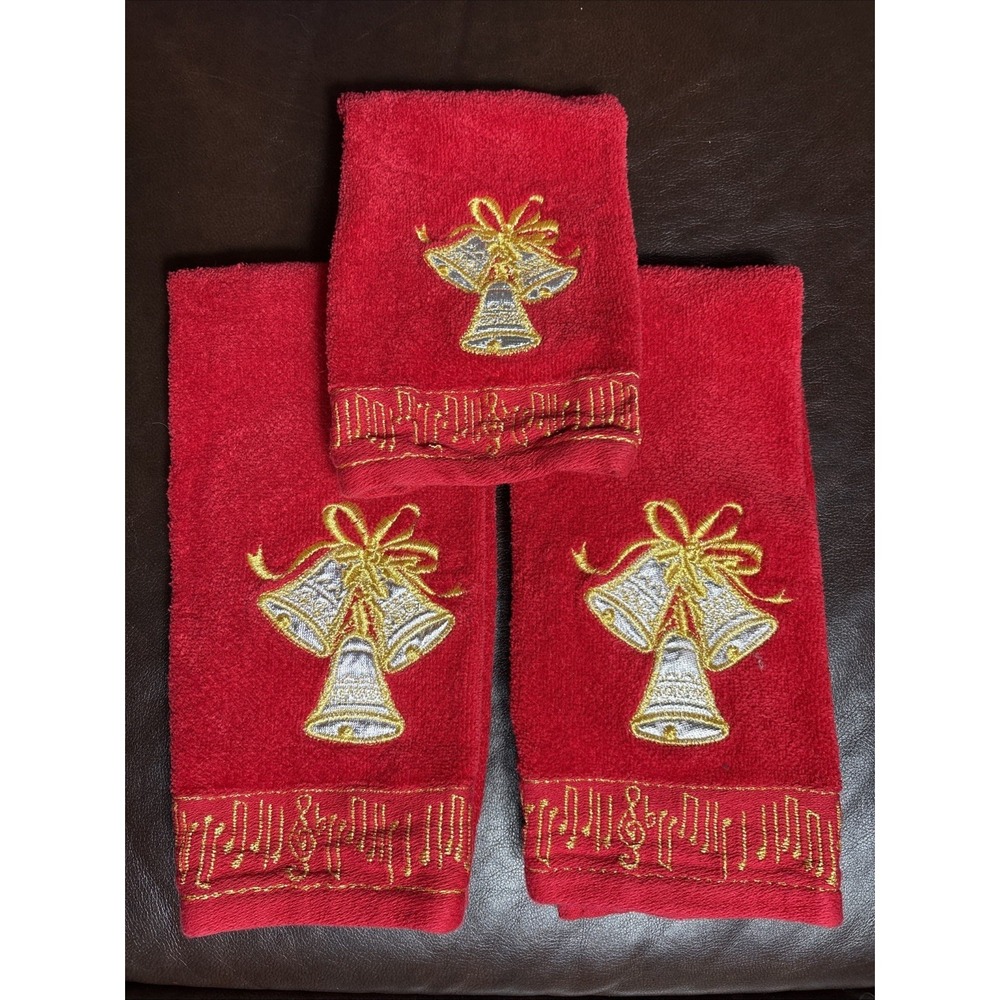 Linen N Things Christmas Washcloth & 2 Hand Towels